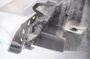Фара передняя правая Toyota Camry v55 15-17 голая usa LE\XLE галоген, сломано крепление