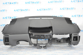 Торпедо передня панель без AIRBAG Toyota Prius V 12-17 темно-сірий, подряпина, тичка