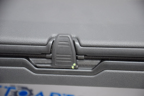 Обшивка дверей картка зад лев VW Atlas 18- сіра під шторку, злам гачок шторки