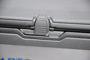Обшивка дверей картка зад прав VW Atlas 18- сіра під шторку, злам гачок шторки