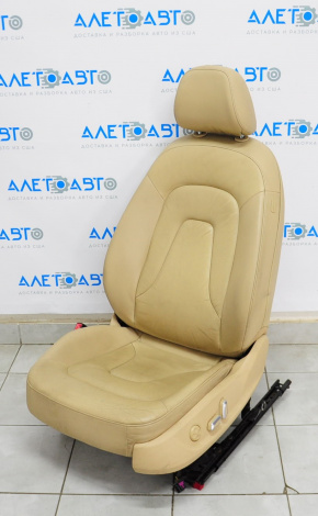 Водительское сидение Audi A4 B8 13-16 с airbag, электрическое, подогрев, кожа бежевая