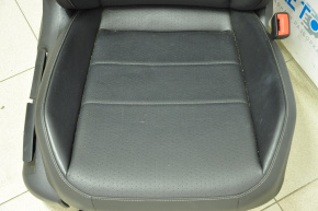Пассажирское сидение VW Tiguan 18- без airbag, механич, кожа черн, стрельнувшее