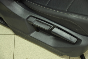 Пасажирське сидіння VW Tiguan 18- без airbag, механічні, шкіра черн, стрельнувшій