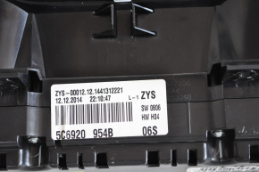 Щиток приладів VW Jetta 11-18 USA 1.4T 1.8T 2.0 73k подряпини