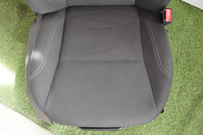 Пассажирское сидение Ford Fiesta 11-19 без airbag, тряпка черн, мех