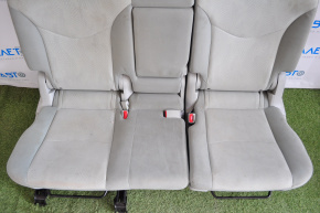 Задний ряд сидений 2 ряд Toyota Prius V 12-17 тряпка, серый, под чистку