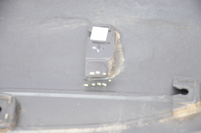 Накладка двері нижня перед прав Ford Escape MK4 20- структура, потерта, злам креп