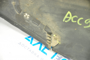 Губа заднего бампера Honda Accord 13-15 с хромом, под отражатели, сломаны крепления