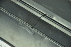 Накладка двери нижняя задняя правая Mitsubishi Eclipse Cross 18- черн, сломаны крепления, трещина