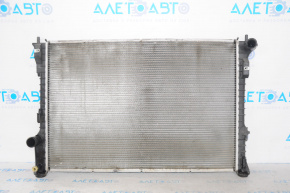 Радиатор охлаждения вода Ford Flex 09-19 примят