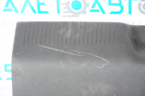 Накладка проема багажника Dodge Dart 13-16 затерта