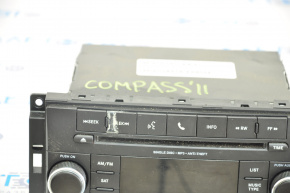 Магнітофон радіо Jeep Compass 11-16 дефект кнопки