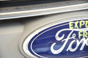 Решетка радиатора grill с каркасом и хромом в сборе Ford Explorer 11-15 дорест,с эмблем, тычки
