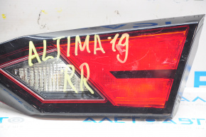 Фонарь внутренний крышка багажника правый Nissan Altima 19- под полировку