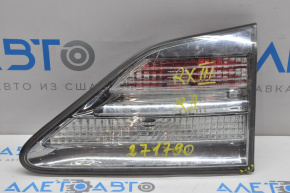 Фонарь внутренний крышка багажника правый Lexus RX350 10-12 дорест,скол стекла,под полировку