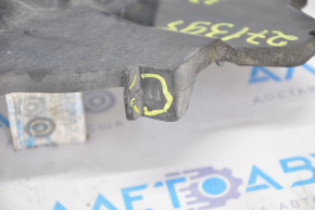 Дефлектор радіатора прямий Infiniti Q50 14- 3.7 зламаний креп, тріщина