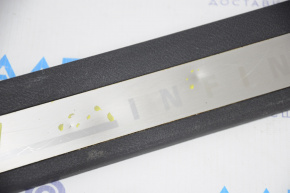 Накладка порога перед прав зовн Infiniti Q50 14- стусани на хромі