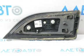 Ліхтар внутрішній кришка багажника лівий Chevrolet Volt 11-15 скол пластику, зламано кріплення
