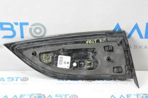 Ліхтар внутрішній кришка багажника правий Chevrolet Volt 11-15 зламано кріплення