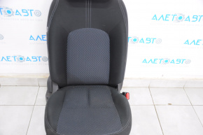 Пасажирське сидіння Nissan Versa Note 13-19 без airbag, механ, ганчірка черн