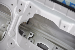 Двері багажника гола Nissan Versa Note 13-19 срібло K23, Делані