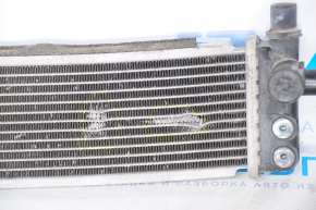 Радиатор охлаждения инвертора Lexus CT200h 11-17 примят, изогнут