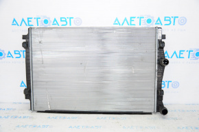 Радиатор охлаждения вода VW Jetta 19- 1.4T примяты соты