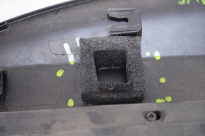 Накладка двери нижняя передняя правая Hyundai Santa FE Sport 13-18 сломаны креп