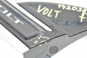 Молдинг эмблема крыла левый Chevrolet Volt 11-15 скол