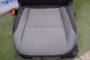 Водительское сидение Ford Escape MK3 13-19 без airbag, тряпка черно-серое.эл привод