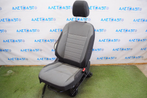 Пассажирское сидение Ford Escape MK3 13-19 без airbag, механич, тряпка, черно-серый,стрельнувш