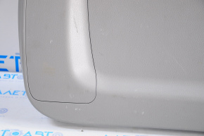 Обшивка дверей багажника Toyota Highlander 14-19 сіра, потерта