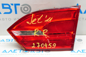 Ліхтар внутрішній кришка багажника правий VW Jetta 11-14 USA, скол