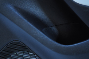Обшивка дверей картка зад прав Mazda 6 13-15 Touring чорн, подряпини