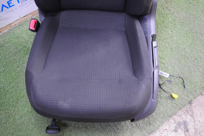 Сидіння водія VW Jetta 11-18 USA без airbag, механічні, ганчірка черн