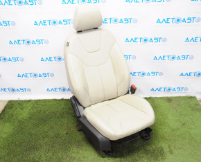 Пасажирське сидіння Ford Focus mk3 15-18 рест, з airbag, механіч, шкіра беж, подряпина на шкірі