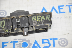 Камера заднього виду Ford Focus mk3 15-18 рест, з підсвічуванням та кнопкою, злам кріп, дефект корп