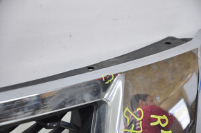 Решетка радиатора grill Nissan Pathfinder 13-16 дорест без камеры с эмблемой, мелкая вмятина