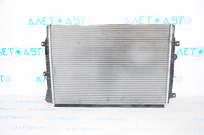 Радиатор охлаждения вода VW Jetta 16-18 USA 1.4T примяит