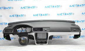 Торпедо передня панель без AIRBAG VW Passat b8 16-19 USA