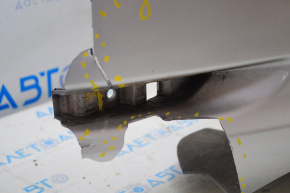 Бампер задній голий Nissan Leaf 13-17 срібло K23, відстуств елемент, вм’ятинка, надлом кріплений