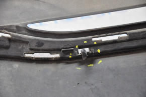 Накладка заднього бампера Chrysler 200 15-17 під 1 трубу структура, злам креп, подряпини