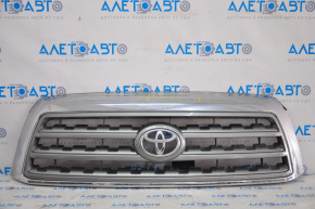 Решетка радиатора grill Toyota Sequoia 08-16 platinum с эмблемой, вздулся хром
