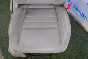 Пассажирское сидение Ford Escape MK3 13-19 с airbag, механич, кожа, беж