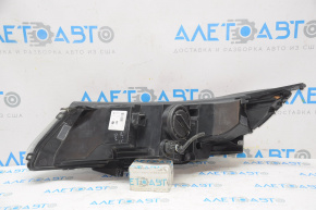 Фара передняя правая голая Chevrolet Volt 11-15 под полировку, сломано крепление