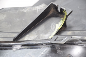 Фара передняя правая голая Chevrolet Volt 11-15 под полировку, сломано крепление