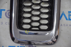 Хром вставка в решетку радиатора Jeep Cherokee KL 14-18 дорест, 6F тычки