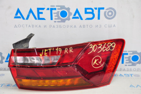 Ліхтар зовнішній крило правий VW Jetta 19-