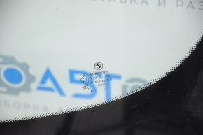Лобовое стекло BMW 3 F30 12-18 с датчиком дождя, сколы, царапина