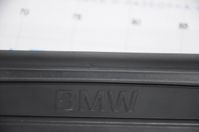 Накладка порога передня права зовнішня BMW 3 F30 12-18 чорна, подряпина